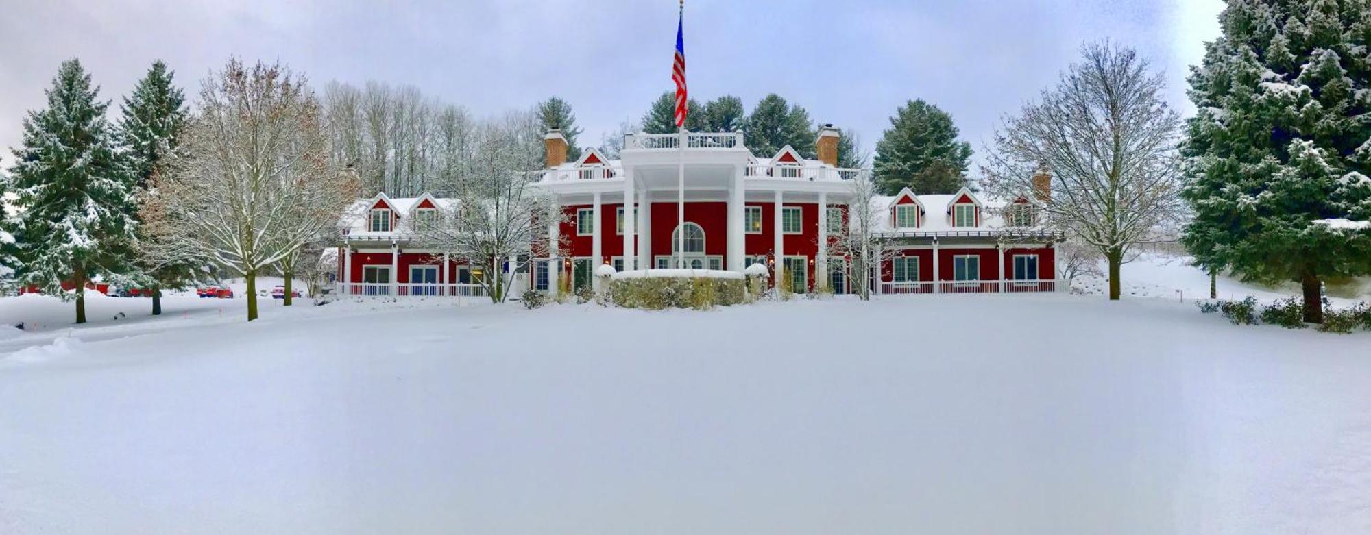 Inn At Black Star Farms Suttons Bay 外观 照片