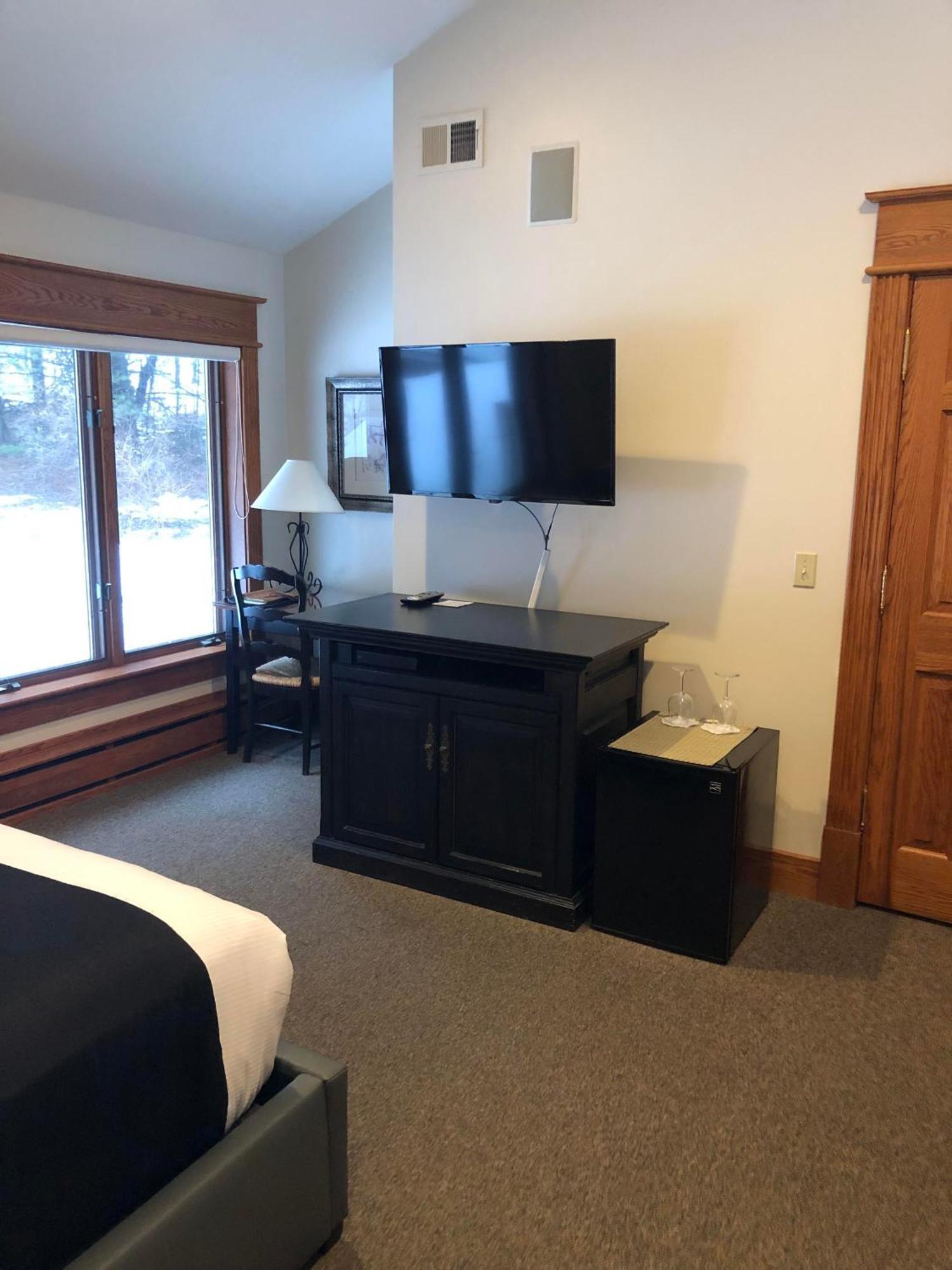 Inn At Black Star Farms Suttons Bay 外观 照片